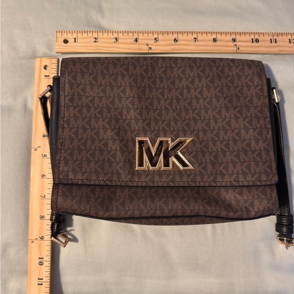 Michael Kors Brown Bag - Missing Strap - Picture 5 of 5
